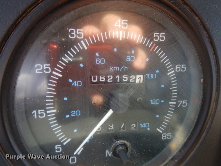 image for item HR9218 2000 Freightliner FC70  street sweeper truck