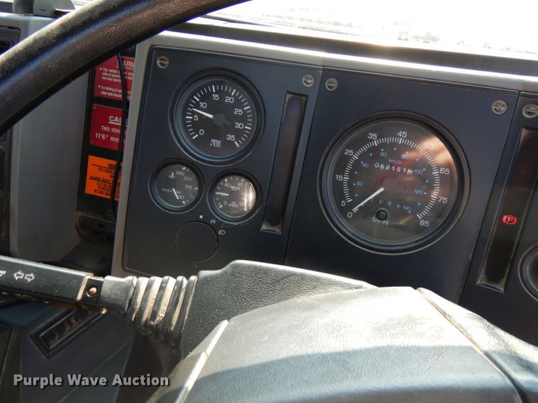 image for item HR9218 2000 Freightliner FC70  street sweeper truck