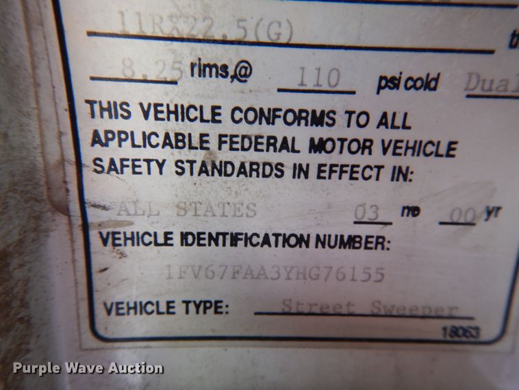 image for item HR9218 2000 Freightliner FC70  street sweeper truck