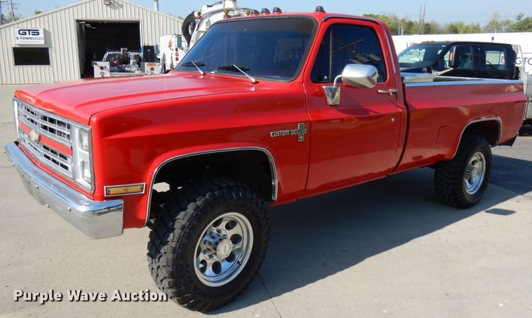 image for item HR9220 1985 Chevrolet K20  pickup truck