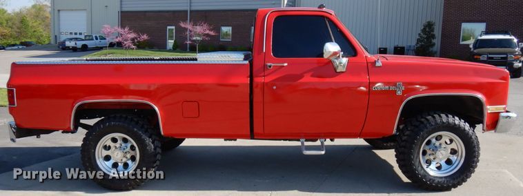 image for item HR9220 1985 Chevrolet K20  pickup truck