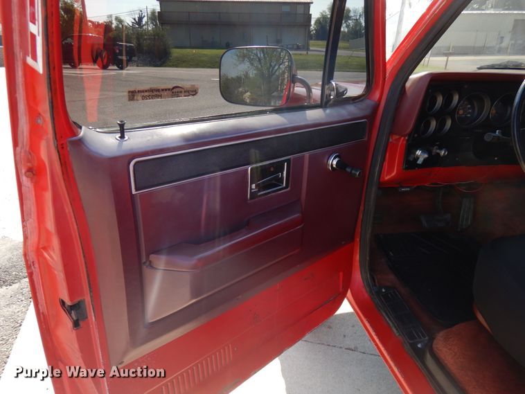 image for item HR9220 1985 Chevrolet K20  pickup truck