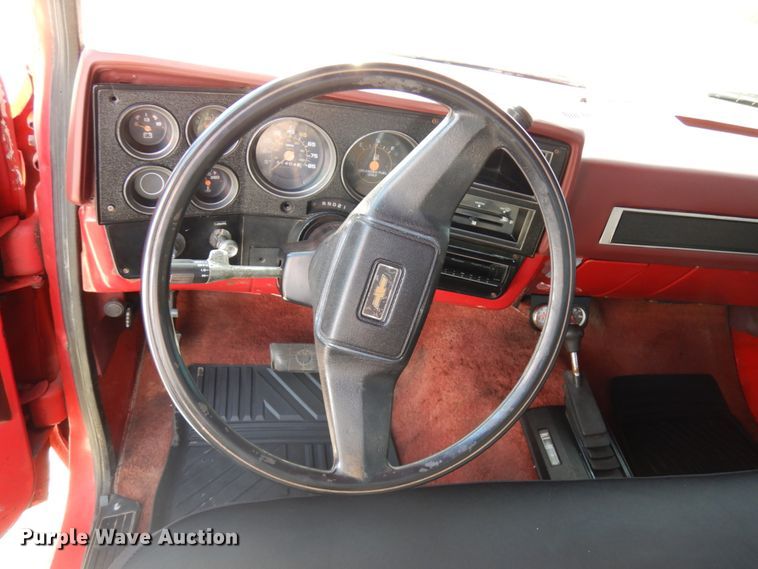 image for item HR9220 1985 Chevrolet K20  pickup truck