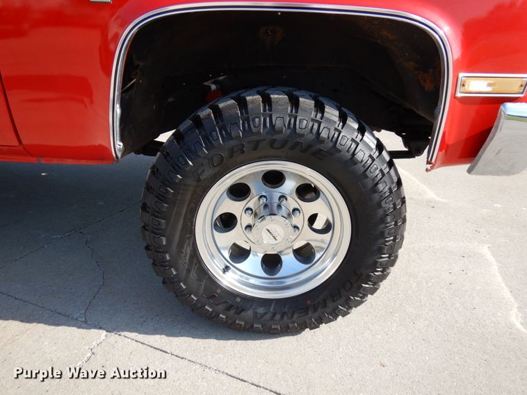 image for item HR9220 1985 Chevrolet K20  pickup truck