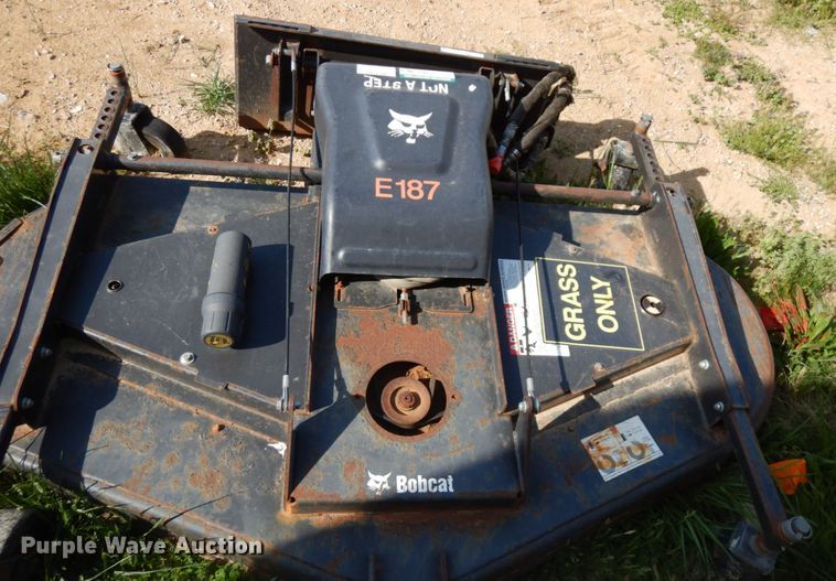 image for item HR9224 Bobcat 92"W skid steer finish mower