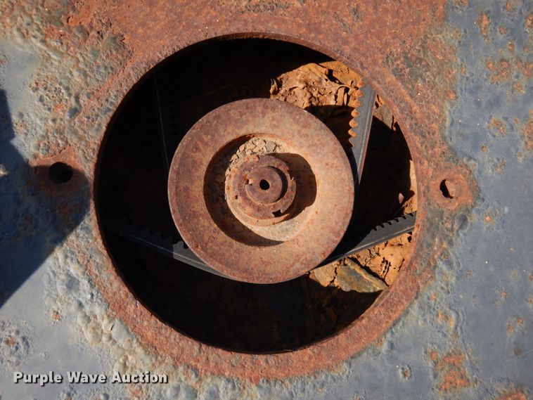 image for item HR9224 Bobcat 92"W skid steer finish mower