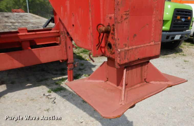 image for item HR9226 1989 Brooks Brothers GU9TE  equipment trailer