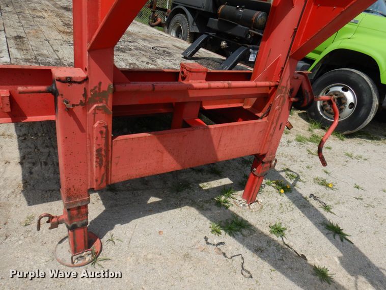 image for item HR9226 1989 Brooks Brothers GU9TE  equipment trailer