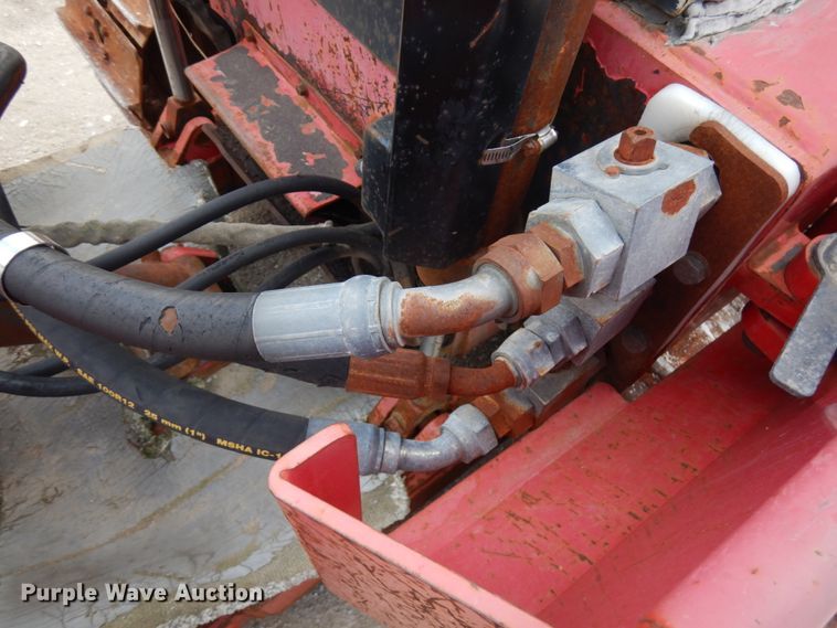 image for item HR9232 2006 Fecon FTX130-FM  mulcher