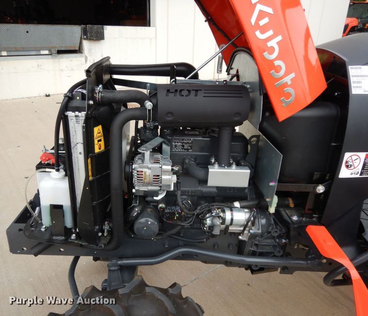 image for item HR9664 Kubota B2401  MFWD tractor