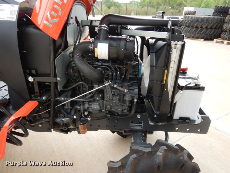 image for item HR9664 Kubota B2401  MFWD tractor