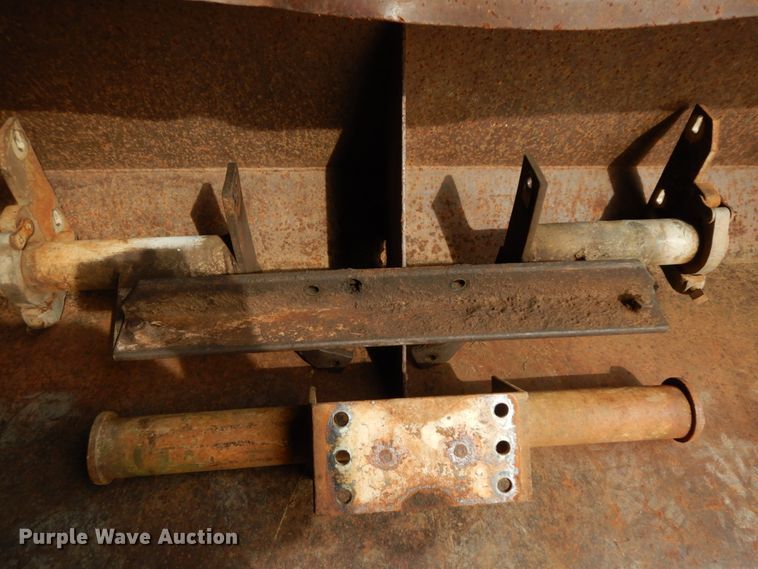 image for item HR9672 Ag-Tech AT655 loader