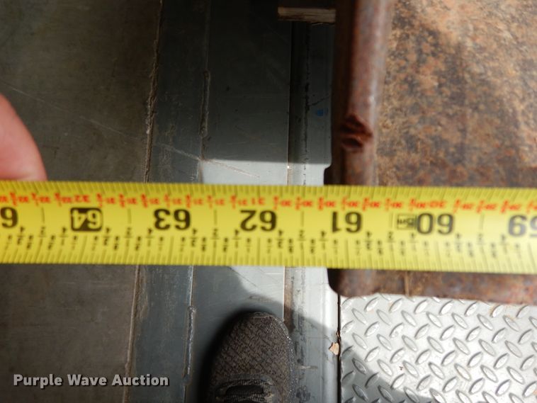 image for item HR9672 Ag-Tech AT655 loader