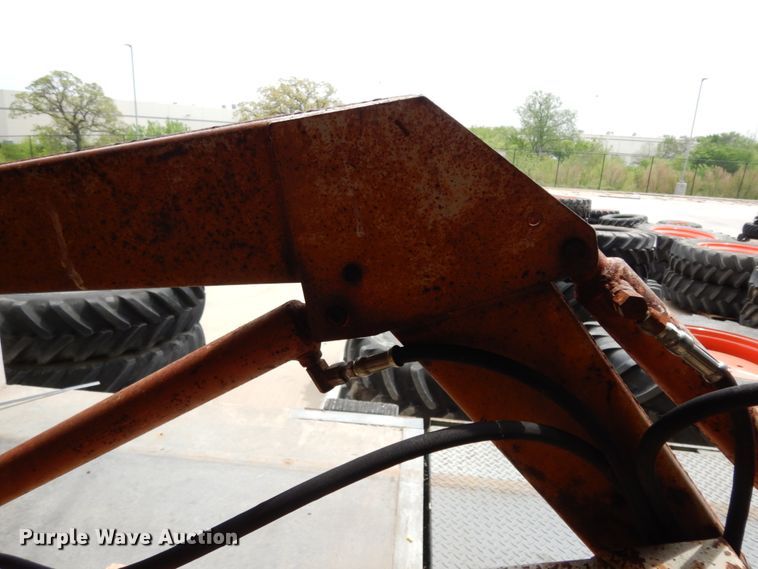 image for item HR9672 Ag-Tech AT655 loader