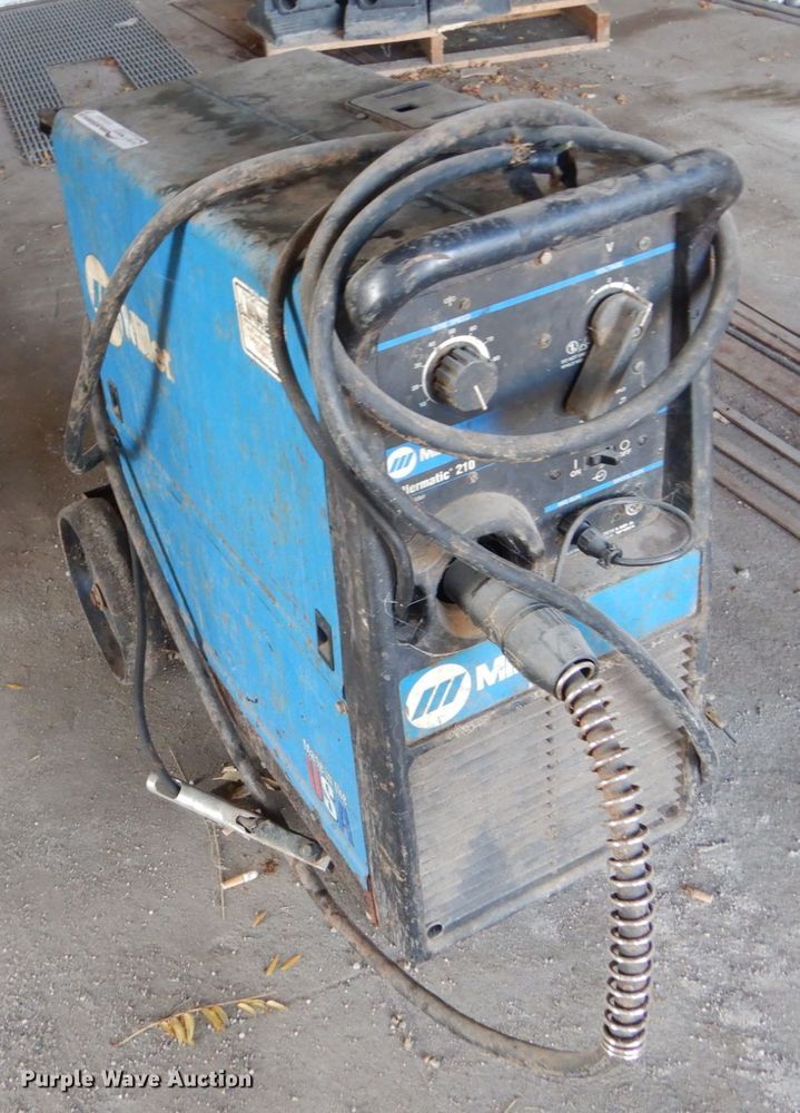 image for item HS9980 Miller Millermatic 210 wire welder