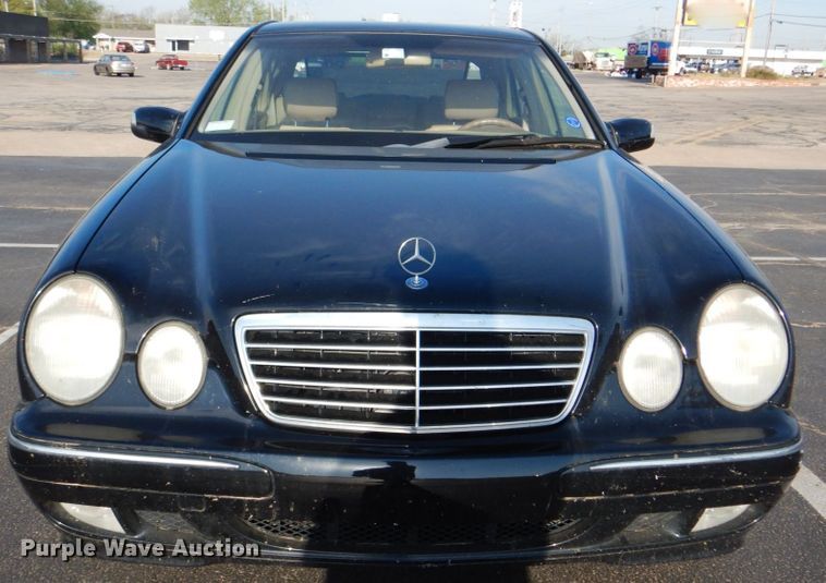 image for item HW9985 2001 Mercedes Benz E430