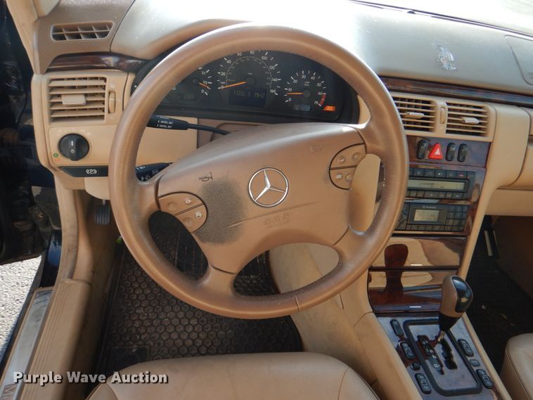 image for item HW9985 2001 Mercedes Benz E430