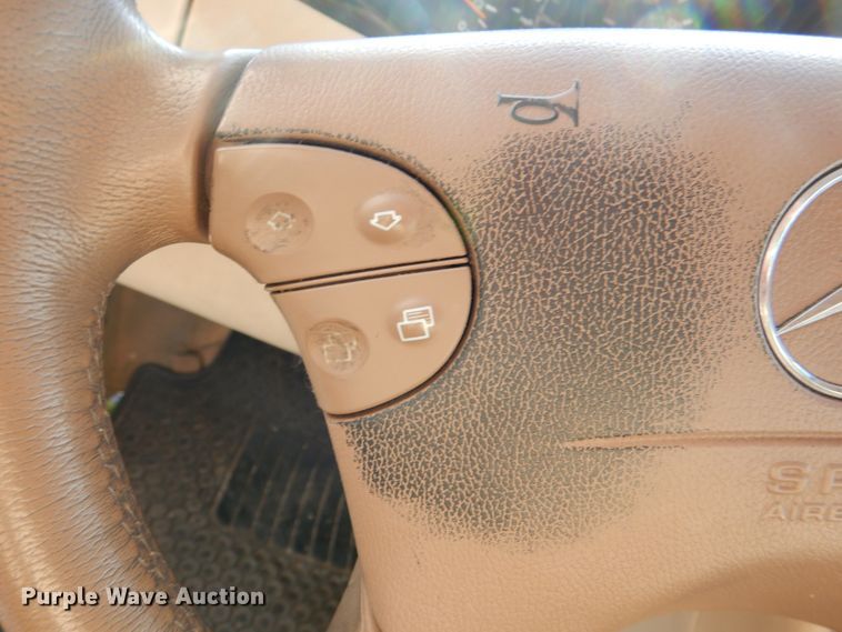 image for item HW9985 2001 Mercedes Benz E430