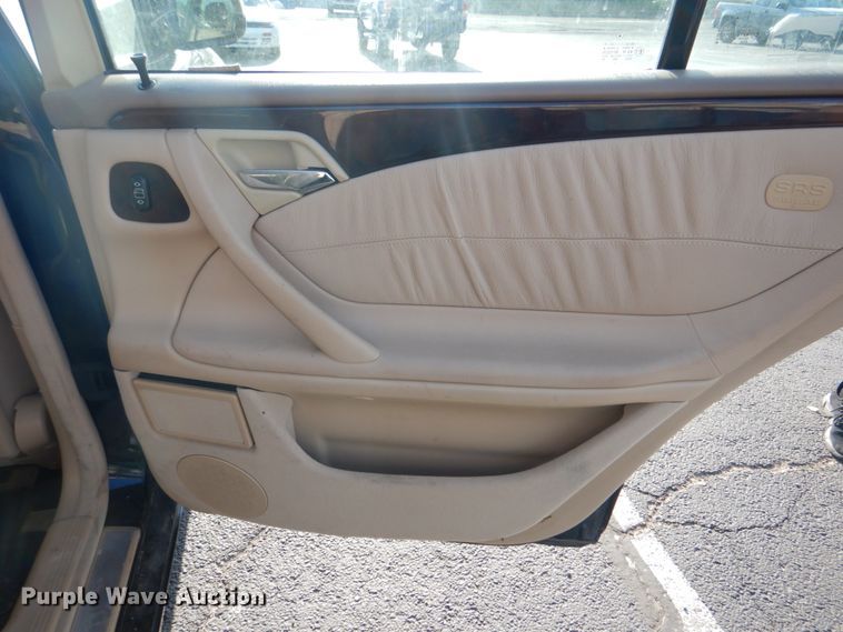 image for item HW9985 2001 Mercedes Benz E430