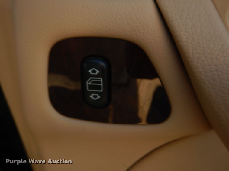 image for item HW9985 2001 Mercedes Benz E430