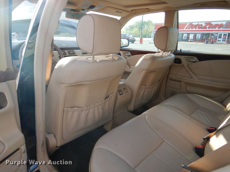 image for item HW9985 2001 Mercedes Benz E430