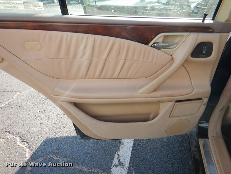 image for item HW9985 2001 Mercedes Benz E430