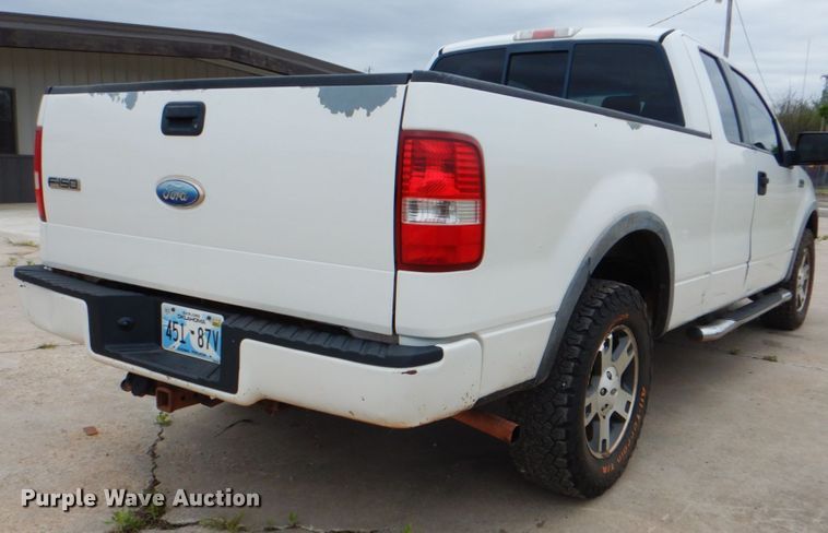 image for item HW9994 2006 Ford F150  SuperCab pickup truck