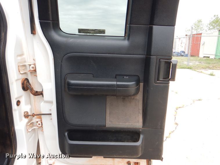 image for item HW9994 2006 Ford F150  SuperCab pickup truck