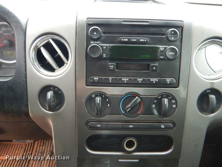 image for item HW9994 2006 Ford F150  SuperCab pickup truck