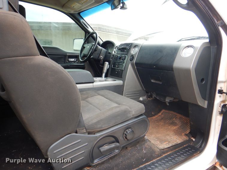 image for item HW9994 2006 Ford F150  SuperCab pickup truck