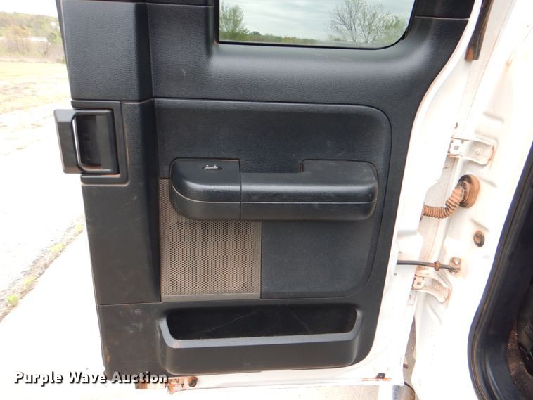 image for item HW9994 2006 Ford F150  SuperCab pickup truck