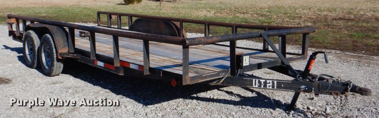 image for item HX9185 2011 C&M utility trailer