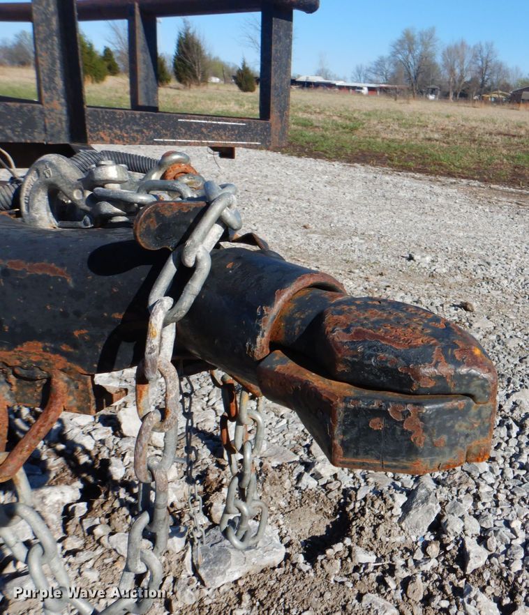 image for item HX9185 2011 C&M utility trailer