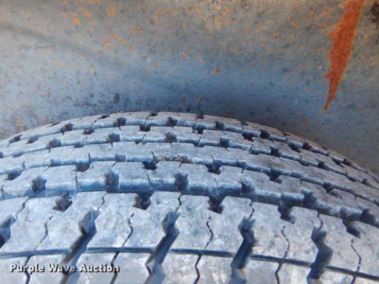 image for item HX9185 2011 C&M utility trailer