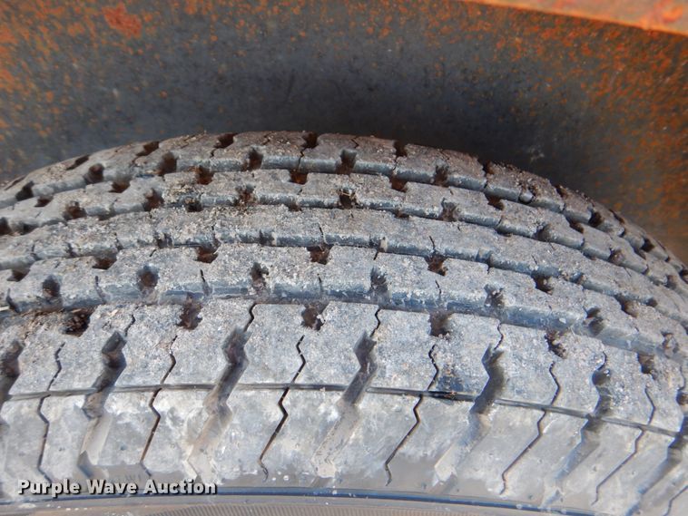 image for item HX9185 2011 C&M utility trailer