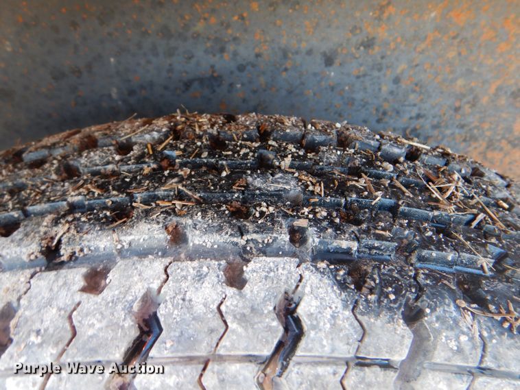 image for item HX9185 2011 C&M utility trailer