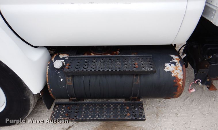 image for item HX9222 2008 Ford F650 Super Duty XL  box truck