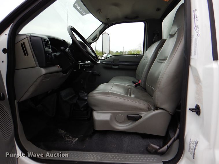 image for item HX9222 2008 Ford F650 Super Duty XL  box truck