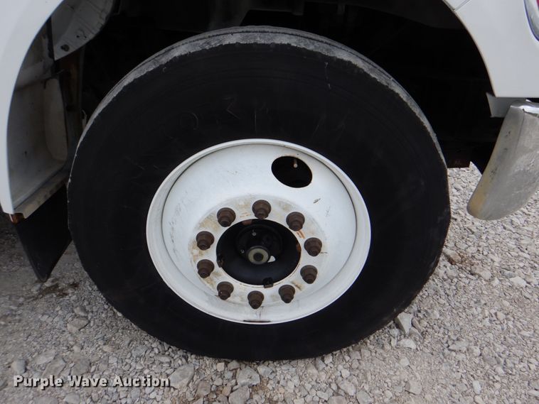 image for item HX9222 2008 Ford F650 Super Duty XL  box truck