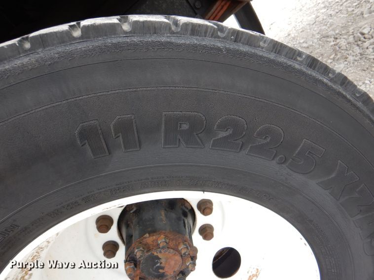 image for item HX9222 2008 Ford F650 Super Duty XL  box truck