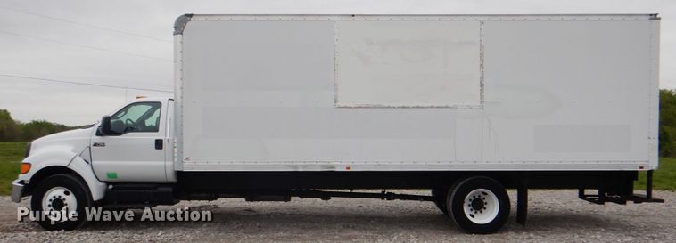 image for item HX9226 2012 Ford F750  box truck