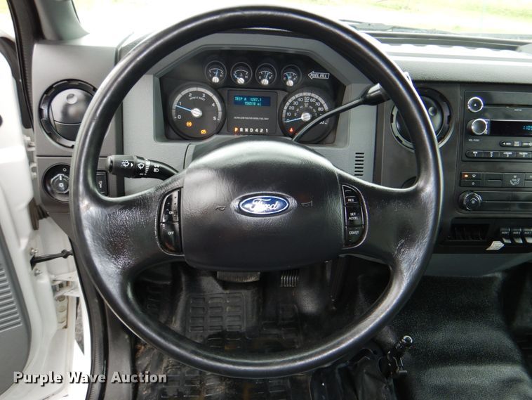 image for item HX9226 2012 Ford F750  box truck