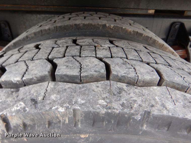 image for item HX9226 2012 Ford F750  box truck