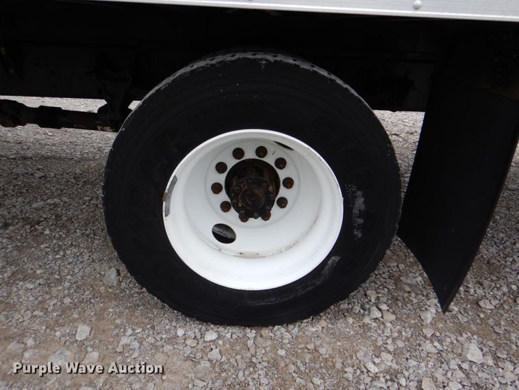 image for item HX9226 2012 Ford F750  box truck