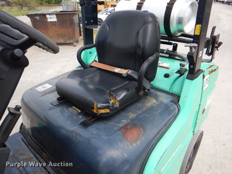image for item HX9231 Mitsubishi FG30N  forklift