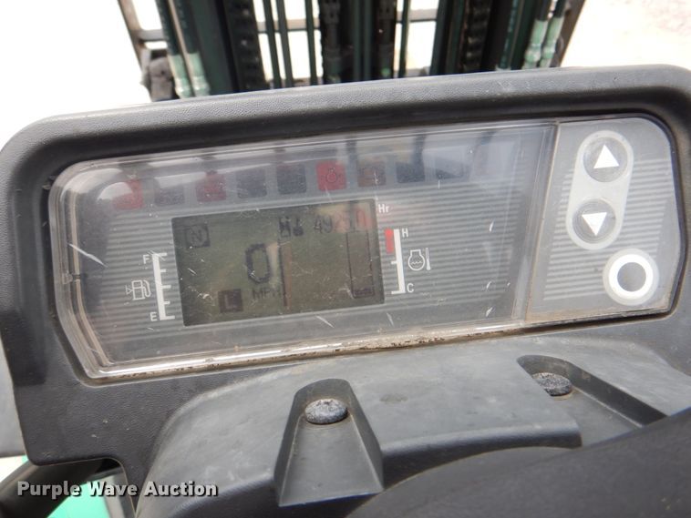 image for item HX9231 Mitsubishi FG30N  forklift