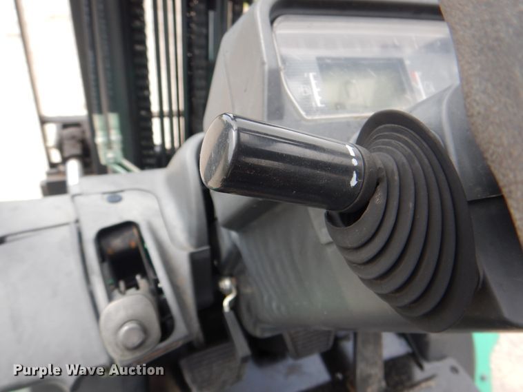 image for item HX9231 Mitsubishi FG30N  forklift