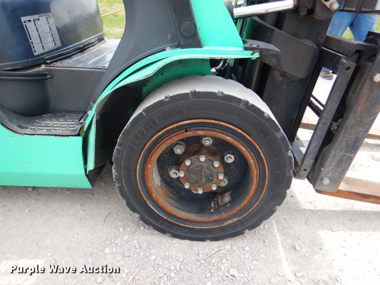 image for item HX9231 Mitsubishi FG30N  forklift