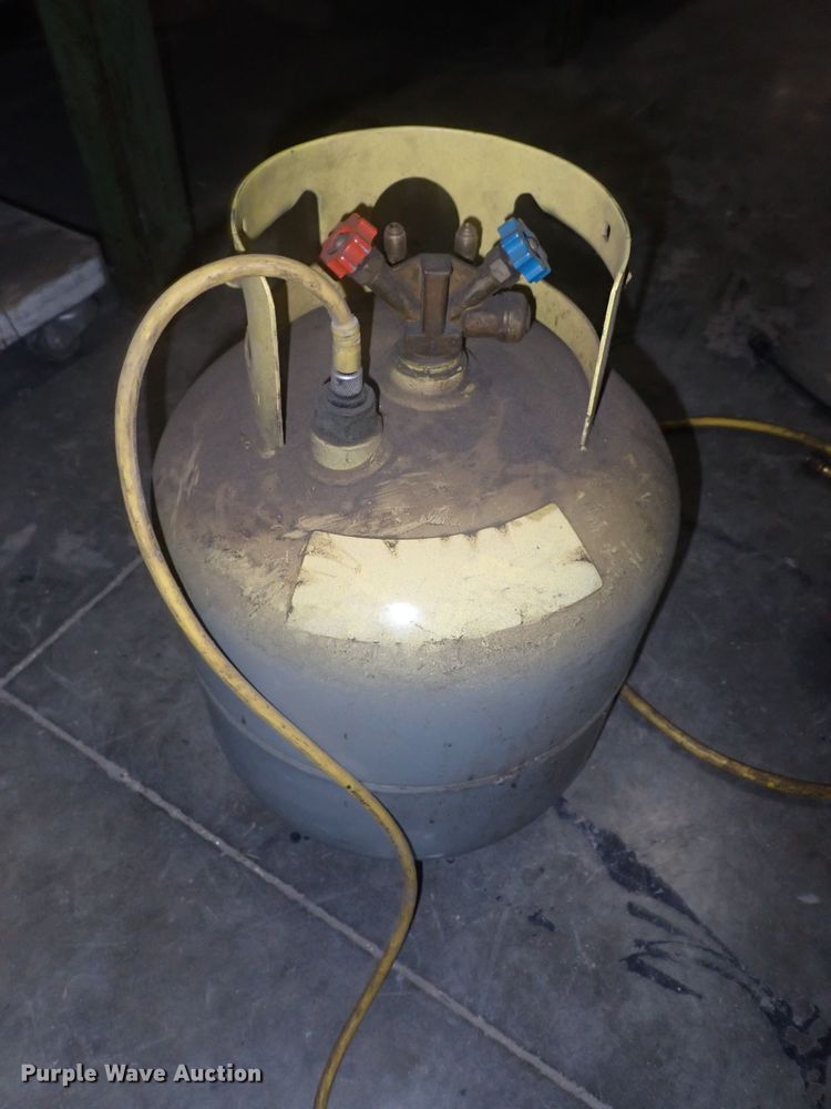 image for item IF9096 Sercon 5000 refrigerant recovery system