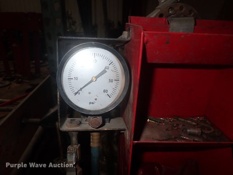 image for item IF9103 Hunter TC3250 tire machine